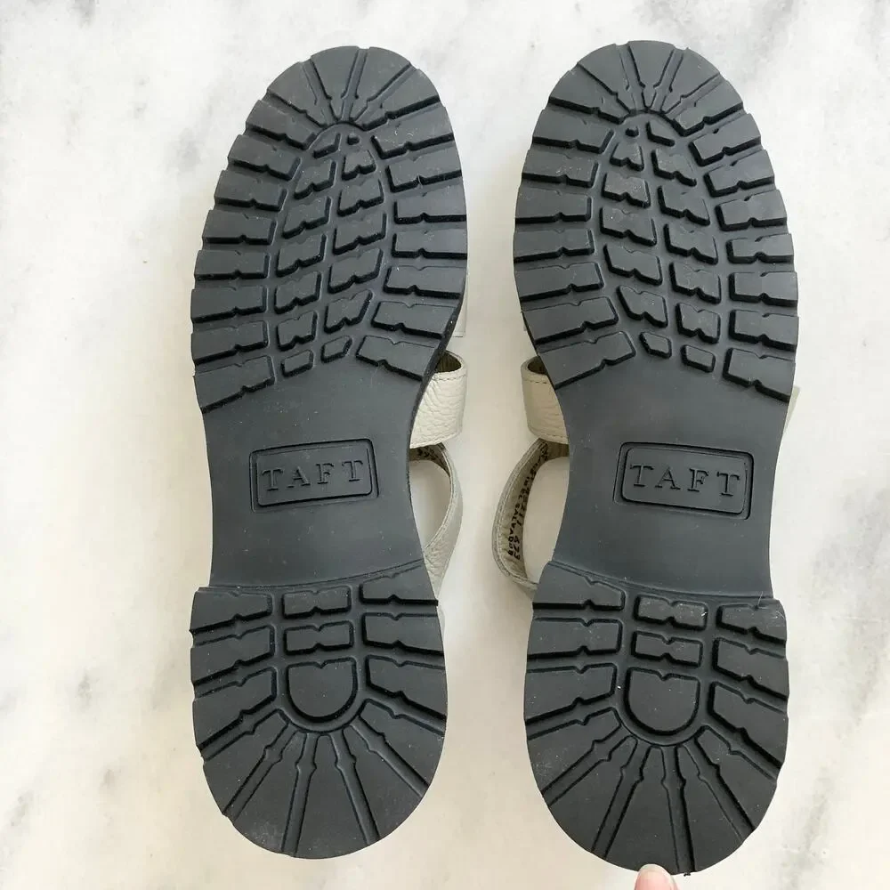 Taft brand new